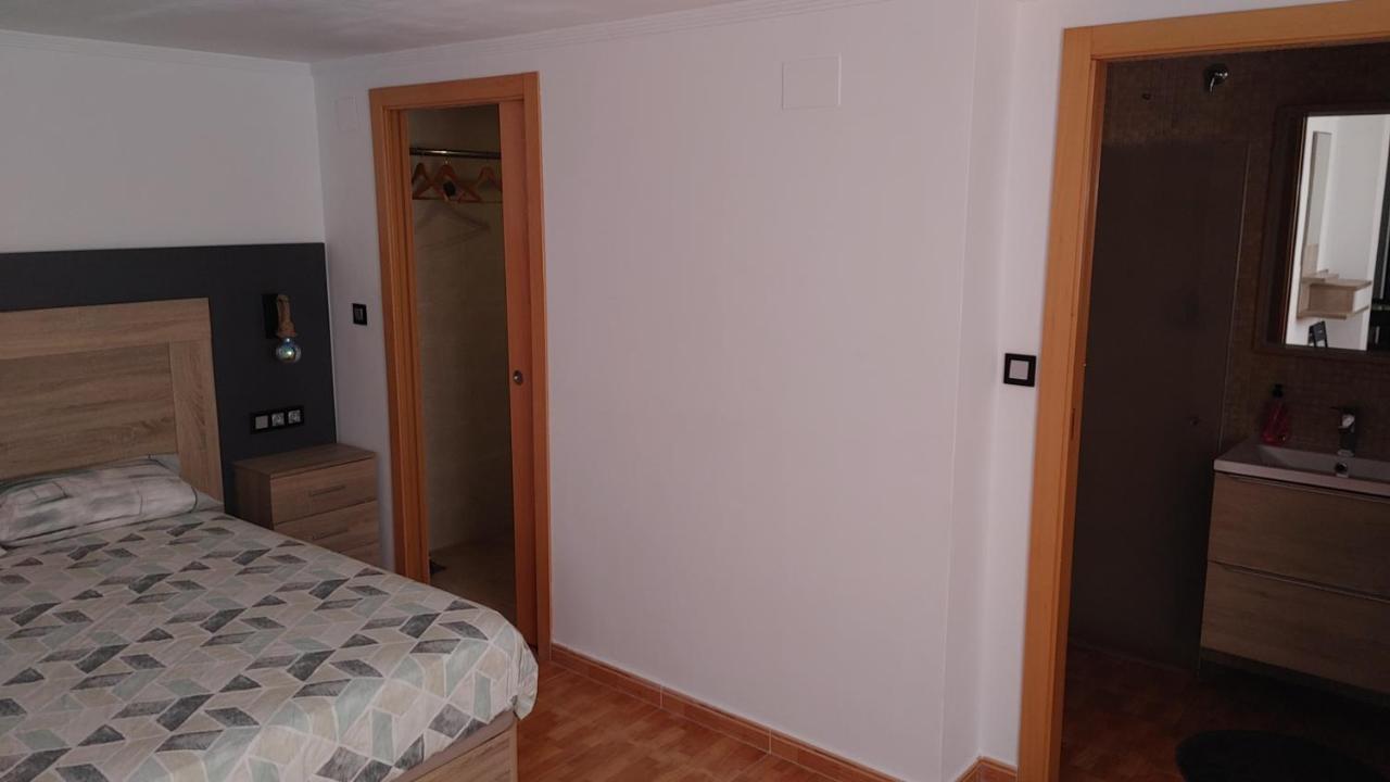 Apartamento Climatizado Vacacional Villalonga Bagian luar foto